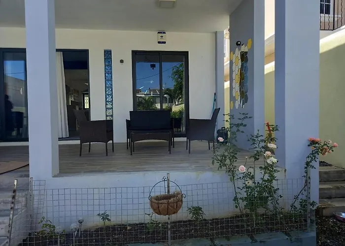 Bungalow At Pereybere Grand Baie