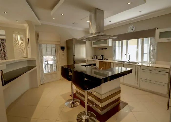 Villen mit privatem Schwimmbad in Grand Baie