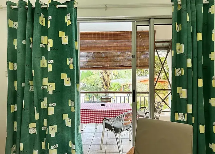 Apartment With Sea View In Blue Bay, 125 M², Near Beach acceptant les animaux