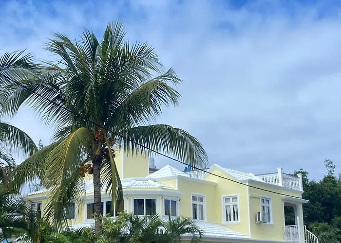 Bella Guesthouse Charming Beachfront Stay Blue Bay