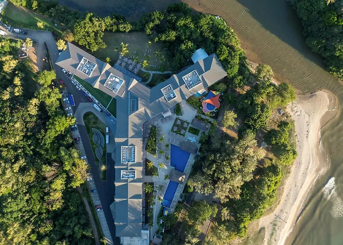 Ocean'S Creek Beach Hotel Balaclava