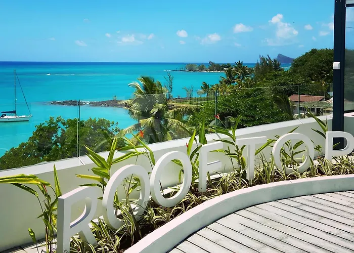 Hotels in Pereybere Beach