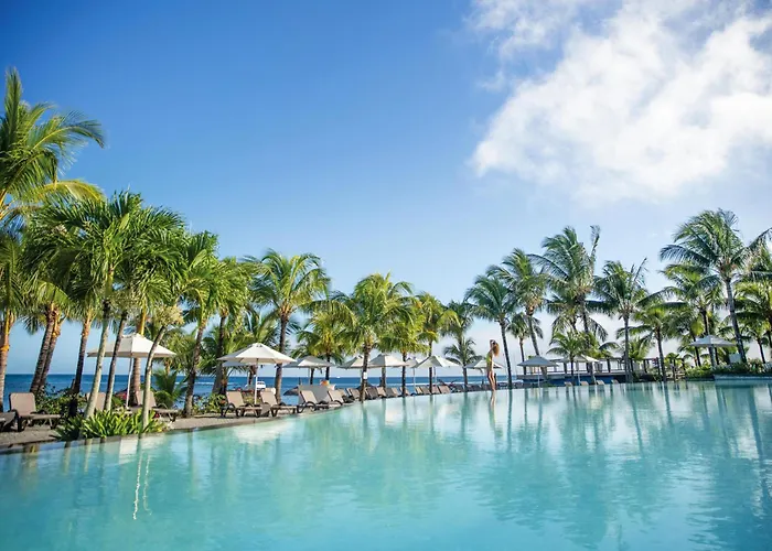 Hotels in Pointe aux Piments