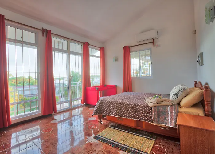 Hibiscus Villa 4* Pointe aux Canonniers with Pool