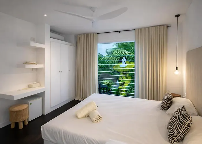 Haustierfreundliches Sous Le Badamier Quiet Boutique Hotel With Pool Near Grand Baie
