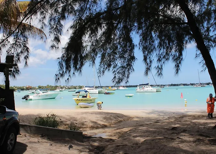 Bano Tourist Residence - 650 Meters From Grand Bay Beach