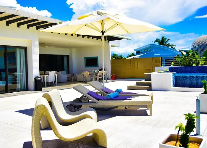 Pet friendly Cap Ouest Beachfront Residences Flic en Flac